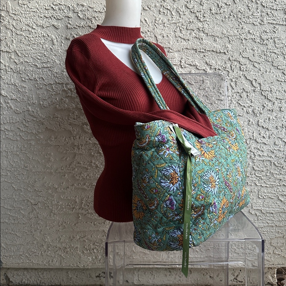 VERA BRADLEY Hathaway Tote 50299-20256 Gemstone Paisley-brand new, never used. - Picture 11 of 14